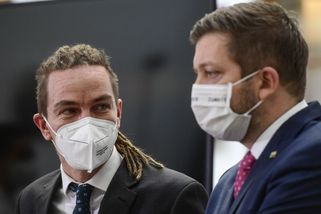 „Daň za Babiše”. Piráti rozjeli debatu o zvyšování daní - Novinky